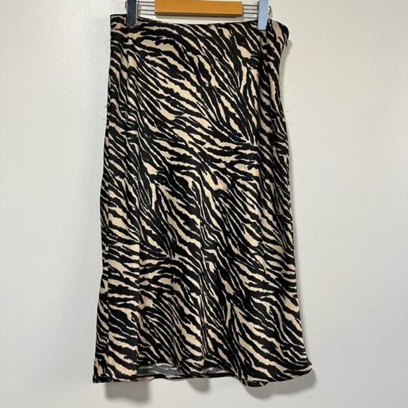 H&M Divided Zebra Print Midi Skirt - Women’s Size 12 - Picture 6 of 10